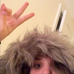 Meet your Posher, Ellie